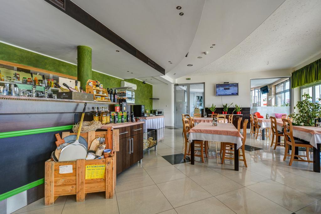 Hotel Samaria ชามัวริน ภายนอก รูปภาพ
